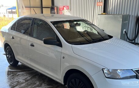 Skoda Rapid I, 2015 год, 1 100 000 рублей, 2 фотография