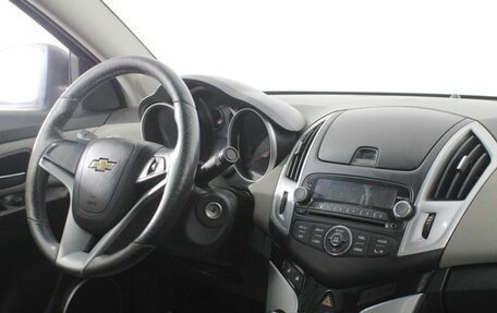 Chevrolet Cruze II, 2014 год, 950 000 рублей, 9 фотография