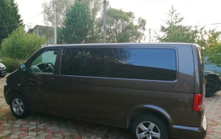 Volkswagen Caravelle T5, 2014 год, 2 000 000 рублей, 13 фотография