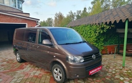 Volkswagen Caravelle T5, 2014 год, 2 000 000 рублей, 19 фотография