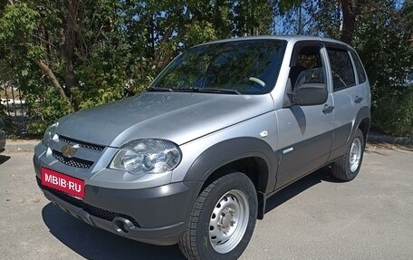 Chevrolet Niva I рестайлинг, 2011 год, 550 000 рублей, 5 фотография