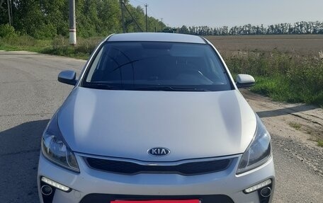 KIA Rio IV, 2018 год, 1 600 000 рублей, 4 фотография