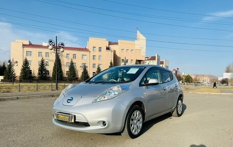 Nissan Leaf I, 2011 год, 599 000 рублей, 2 фотография