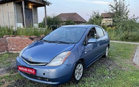 Toyota Prius, 2006 год, 650 000 рублей, 3 фотография