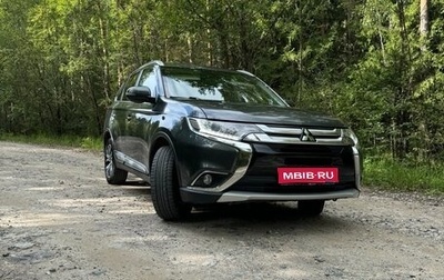 Mitsubishi Outlander III рестайлинг 3, 2015 год, 1 800 000 рублей, 1 фотография