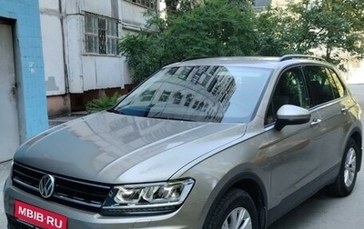 Volkswagen Tiguan II, 2019 год, 4 050 000 рублей, 1 фотография