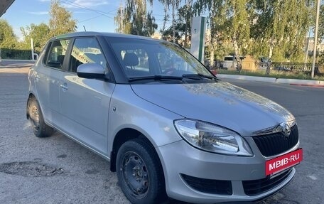 Skoda Fabia II, 2013 год, 630 000 рублей, 3 фотография