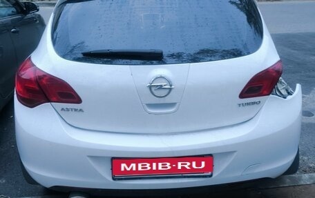 Opel Astra J, 2011 год, 450 000 рублей, 1 фотография