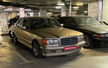 Mercedes-Benz S-Класс, 1982 год, 950 000 рублей, 1 фотография