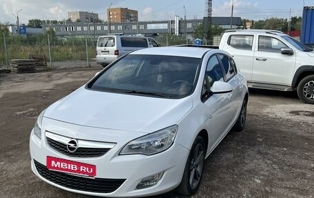 Opel Astra J, 2010 год, 849 000 рублей, 1 фотография