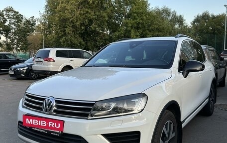 Volkswagen Touareg III, 2018 год, 4 550 000 рублей, 6 фотография