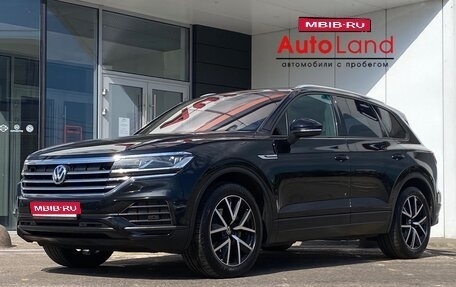 Volkswagen Touareg III, 2018 год, 4 449 000 рублей, 1 фотография