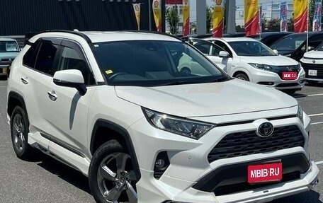 Toyota RAV4, 2020 год, 3 100 000 рублей, 1 фотография