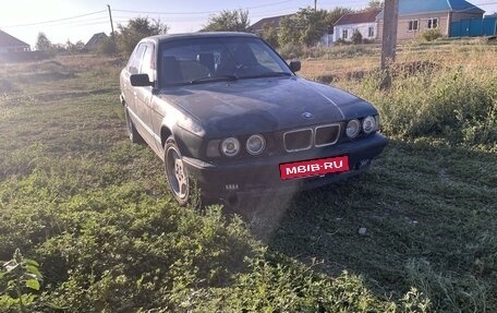 BMW 5 серия, 1991 год, 310 000 рублей, 1 фотография