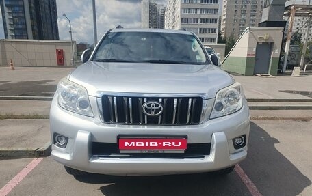 Toyota Land Cruiser Prado 150 рестайлинг 2, 2010 год, 2 600 000 рублей, 1 фотография