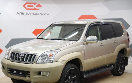 Toyota Land Cruiser Prado 120 рестайлинг, 2004 год, 1 450 000 рублей, 1 фотография