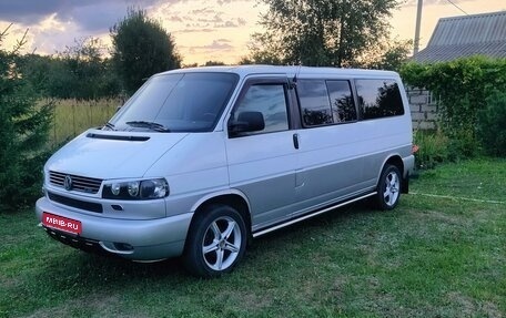 Volkswagen Transporter T4, 2001 год, 2 000 000 рублей, 1 фотография