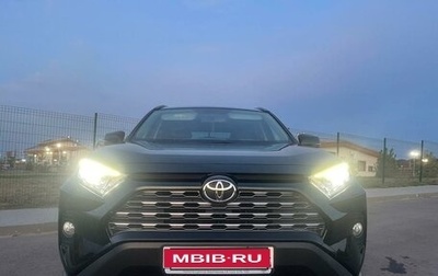 Toyota RAV4, 2021 год, 3 900 000 рублей, 1 фотография