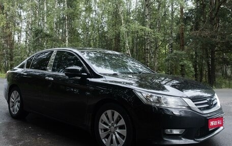 Honda Accord IX рестайлинг, 2013 год, 1 815 000 рублей, 1 фотография