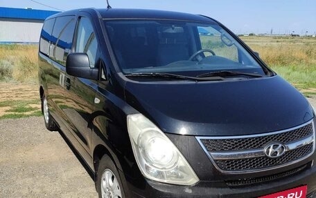 Hyundai H-1 II рестайлинг, 2011 год, 1 800 000 рублей, 1 фотография