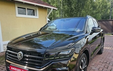 Volkswagen Touareg III, 2018 год, 4 950 000 рублей, 1 фотография