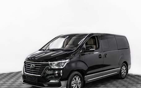 Hyundai H-1 II рестайлинг, 2019 год, 2 895 000 рублей, 1 фотография