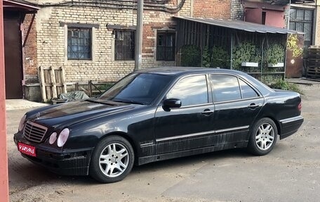 Mercedes-Benz E-Класс, 2000 год, 550 000 рублей, 1 фотография