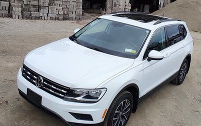 Volkswagen Tiguan II, 2019 год, 2 700 000 рублей, 1 фотография