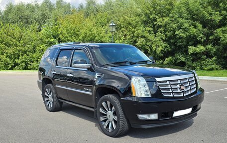 Cadillac Escalade III, 2010 год, 1 940 000 рублей, 1 фотография