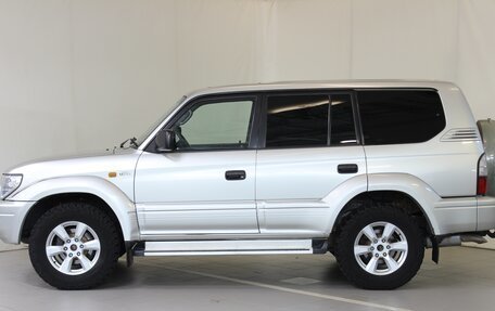 Toyota Land Cruiser Prado 90 рестайлинг, 2001 год, 1 130 000 рублей, 8 фотография