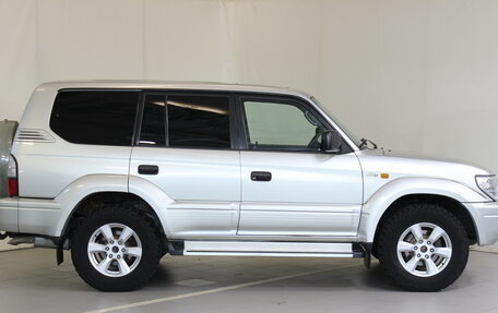 Toyota Land Cruiser Prado 90 рестайлинг, 2001 год, 1 130 000 рублей, 4 фотография