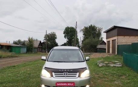 Toyota Ipsum II, 2003 год, 950 000 рублей, 1 фотография