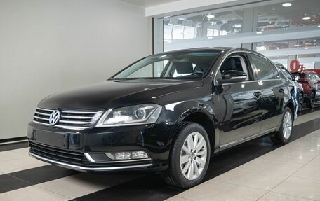 Volkswagen Passat B7, 2013 год, 1 650 000 рублей, 1 фотография