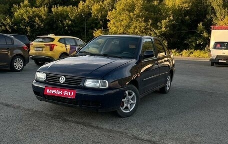 Volkswagen Polo III рестайлинг, 1998 год, 260 000 рублей, 1 фотография