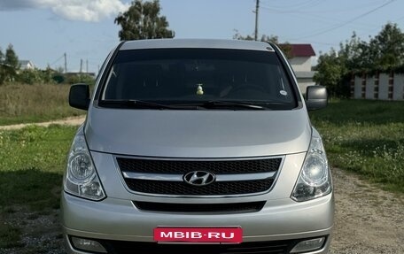 Hyundai Grand Starex Grand Starex I рестайлинг 2, 2009 год, 1 450 000 рублей, 1 фотография