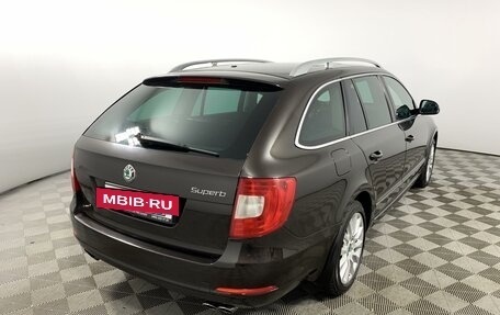 Skoda Superb III рестайлинг, 2012 год, 1 099 000 рублей, 5 фотография