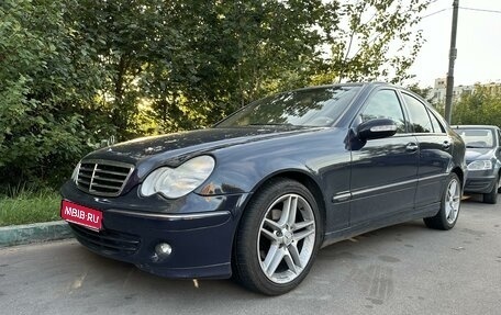 Mercedes-Benz C-Класс, 2002 год, 520 000 рублей, 1 фотография