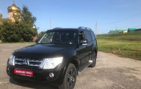 Mitsubishi Pajero IV, 2011 год, 2 350 000 рублей, 1 фотография