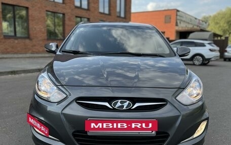 Hyundai Solaris II рестайлинг, 2012 год, 870 000 рублей, 5 фотография