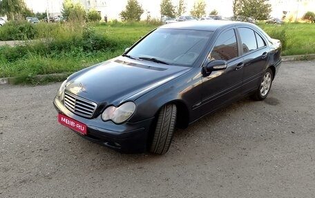 Mercedes-Benz C-Класс, 2002 год, 315 000 рублей, 1 фотография