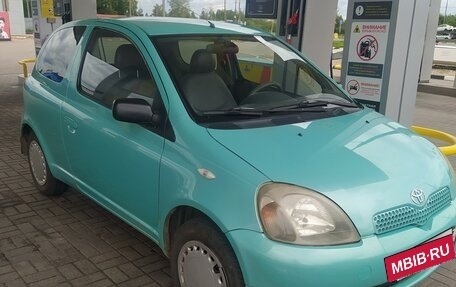 Toyota Yaris I рестайлинг, 1999 год, 290 000 рублей, 2 фотография