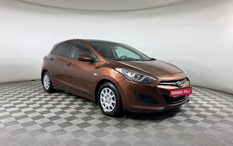 Hyundai i30 II рестайлинг, 2012 год, 925 000 рублей, 3 фотография