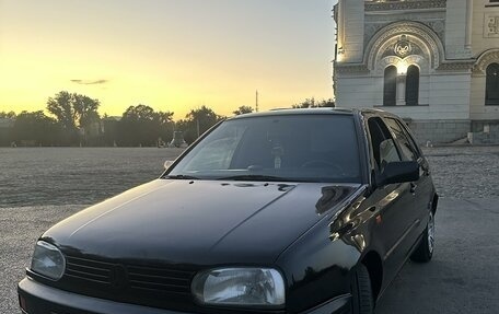 Volkswagen Golf III, 1994 год, 250 000 рублей, 1 фотография