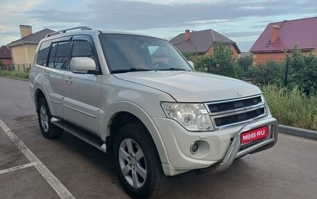 Mitsubishi Pajero IV, 2013 год, 2 450 000 рублей, 1 фотография