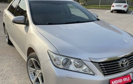 Toyota Camry, 2011 год, 1 980 000 рублей, 3 фотография