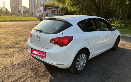 Opel Astra J, 2013 год, 1 050 000 рублей, 3 фотография