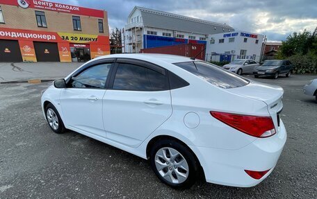 Hyundai Solaris II рестайлинг, 2014 год, 1 200 000 рублей, 13 фотография