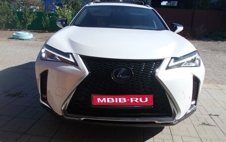 Lexus UX I, 2019 год, 3 850 000 рублей, 1 фотография