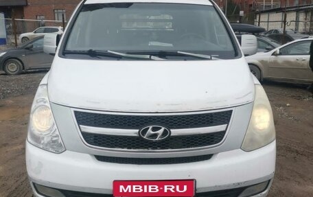 Hyundai Grand Starex Grand Starex I рестайлинг 2, 2009 год, 920 000 рублей, 1 фотография