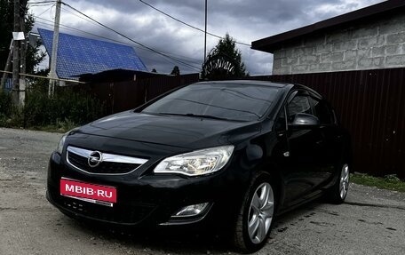 Opel Astra J, 2012 год, 570 000 рублей, 1 фотография